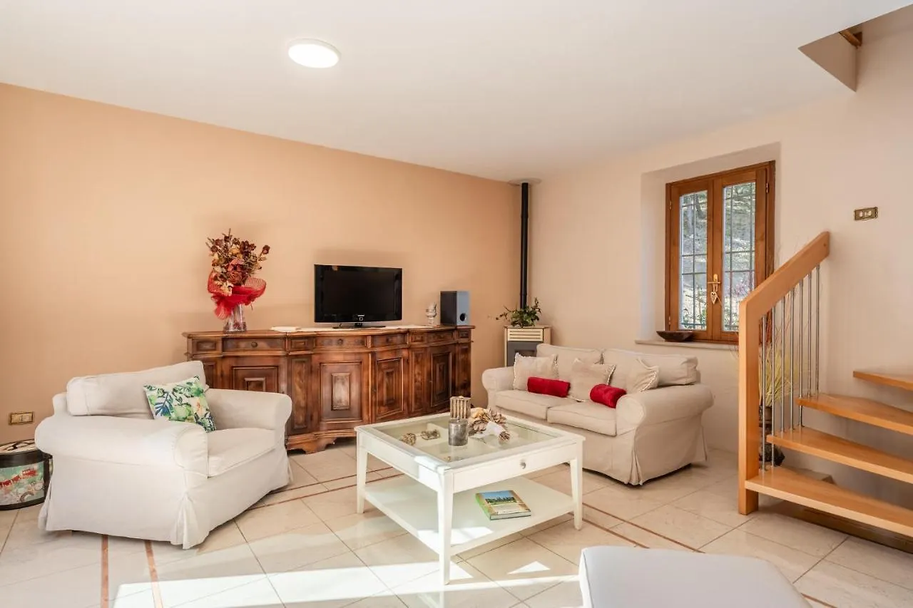 Villa Adora Holiday Home Serravalle Pistoiese